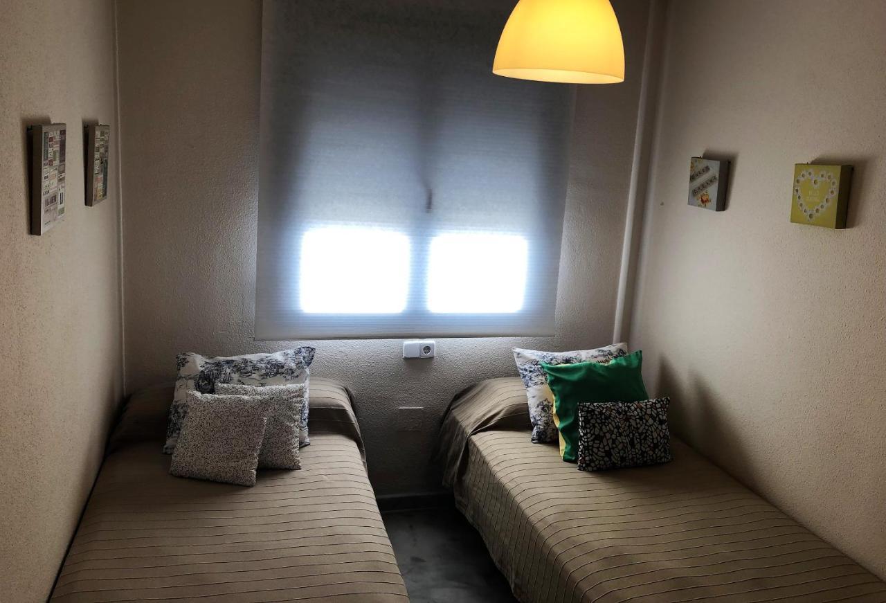 Luz Blanca-Wifi-Beach-Parking Malaga Bagian luar foto