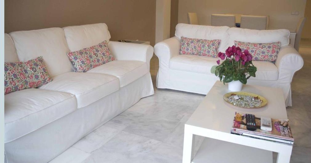 Luz Blanca-Wifi-Beach-Parking Malaga Bagian luar foto